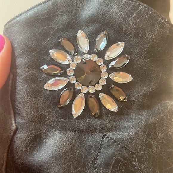 New York Transit gray ankle boots bejeweled side zipper size 7.5 block heel - Picture 5 of 5